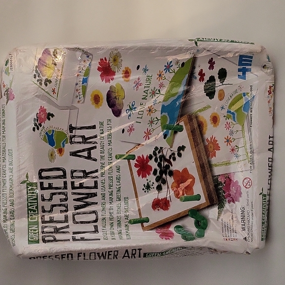 Green Creativity Pressed Flower Art - Picture 4 of 7